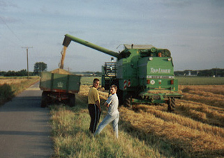 студенты АТИ на уборке урожая в Германии