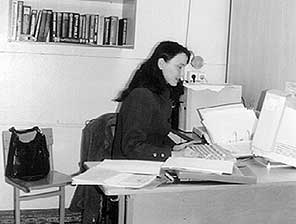 На снимке: К.Шагиахметова в юридической клинике